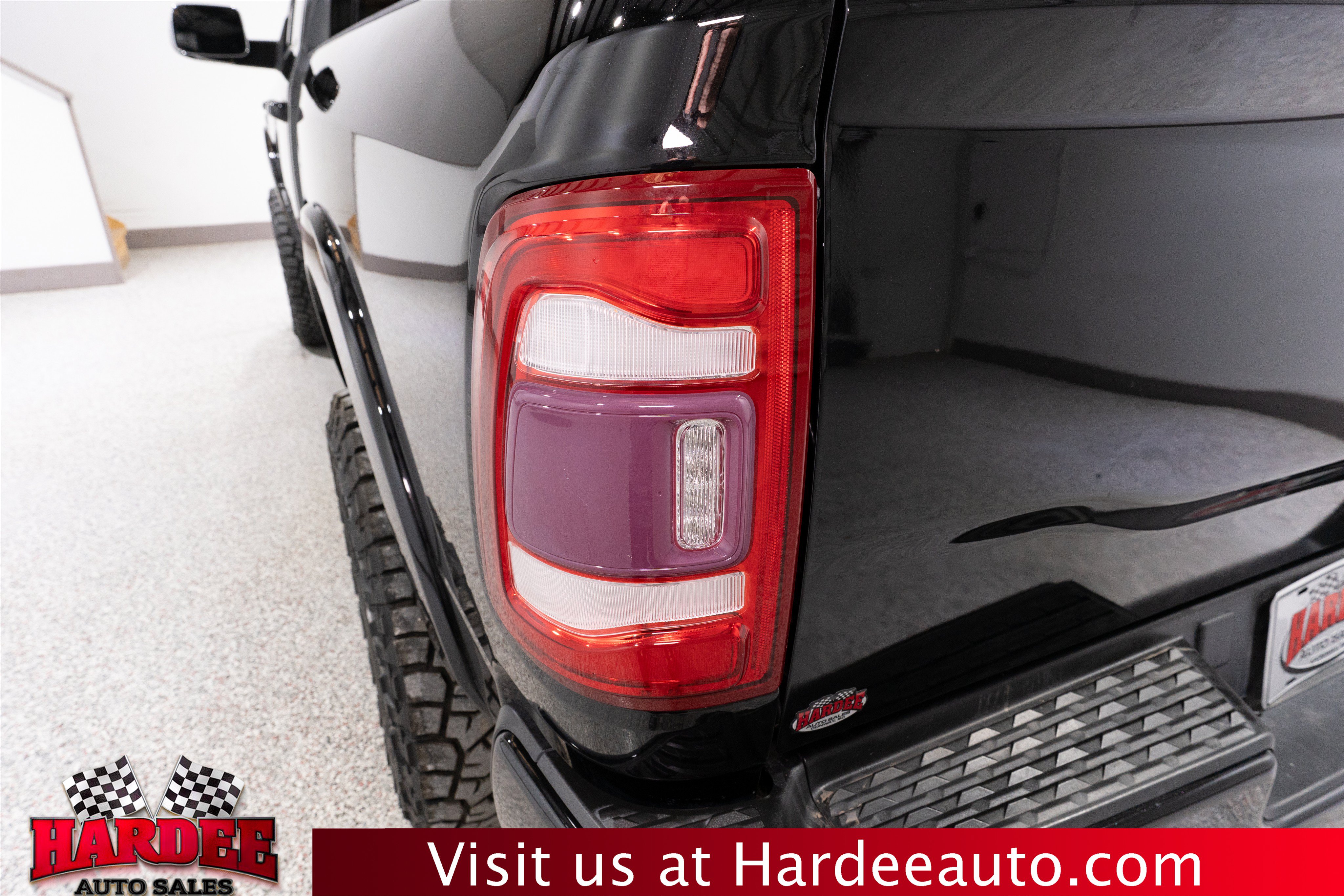 Used 2022 RAM 2500 Laramie AWD/4WD image 9
