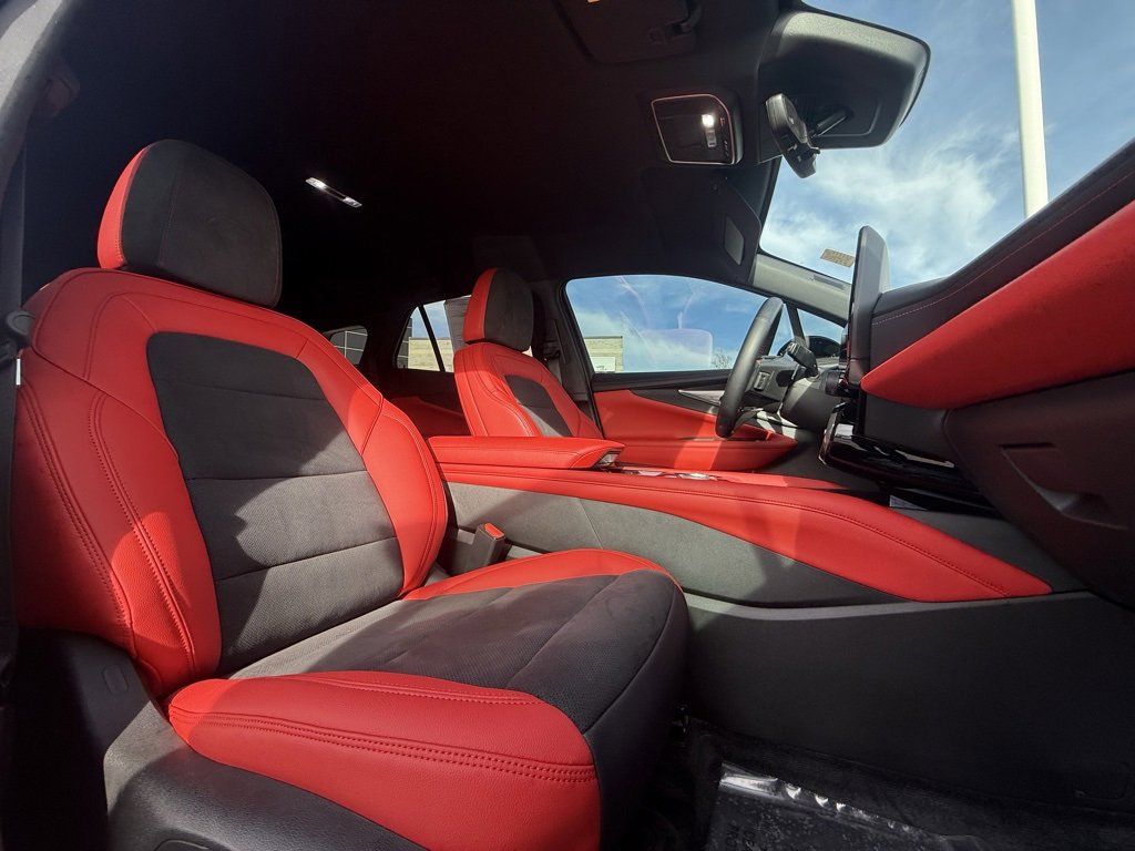 Used 2024 Chevrolet Blazer EV RS image 26