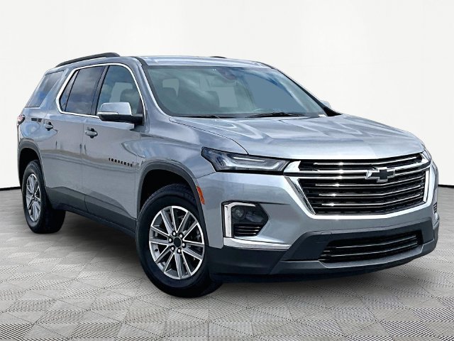 Used 2024 Chevrolet Traverse LT