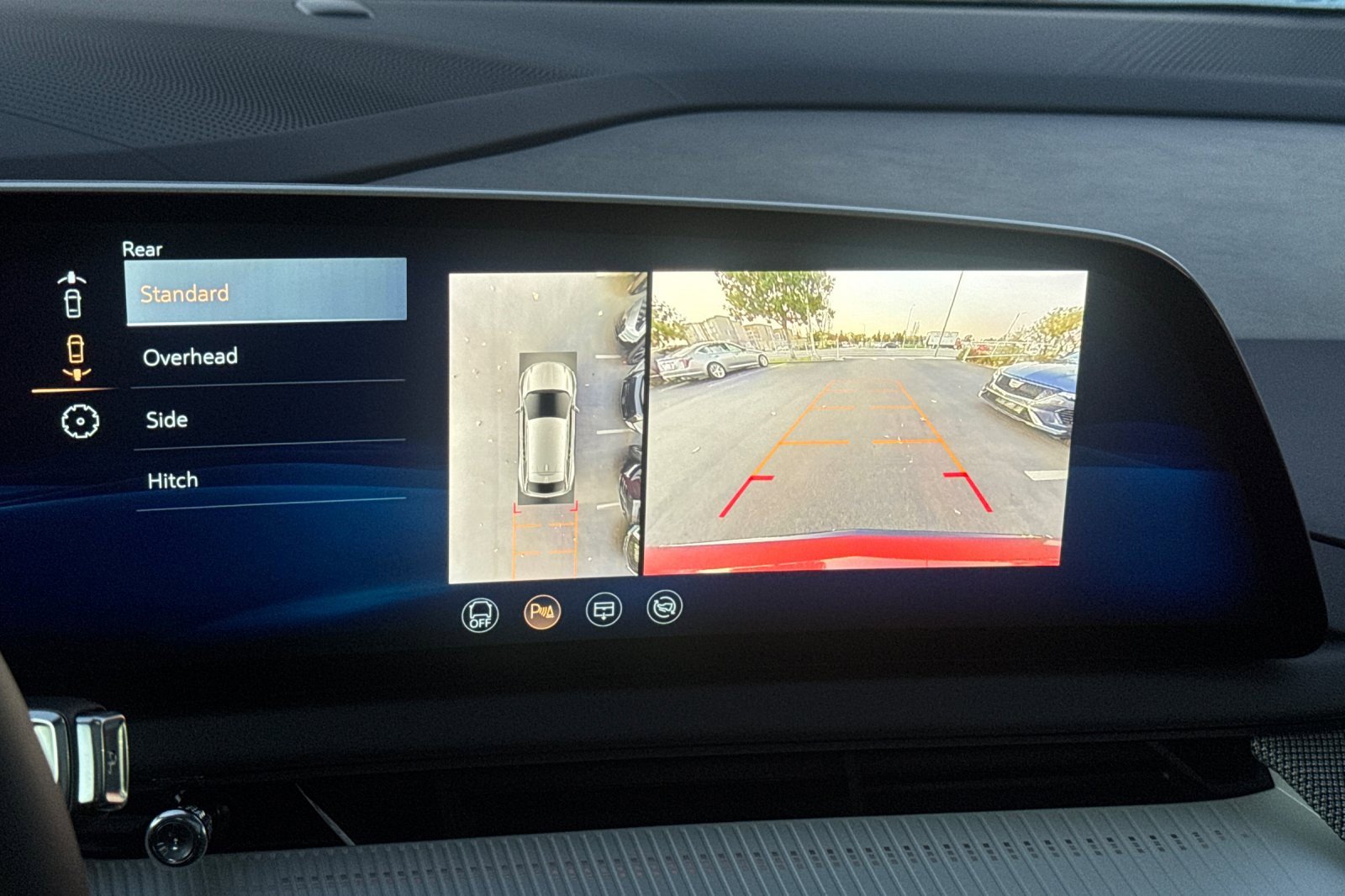 Certified 2025 Cadillac Optiq Luxury 1 image 25