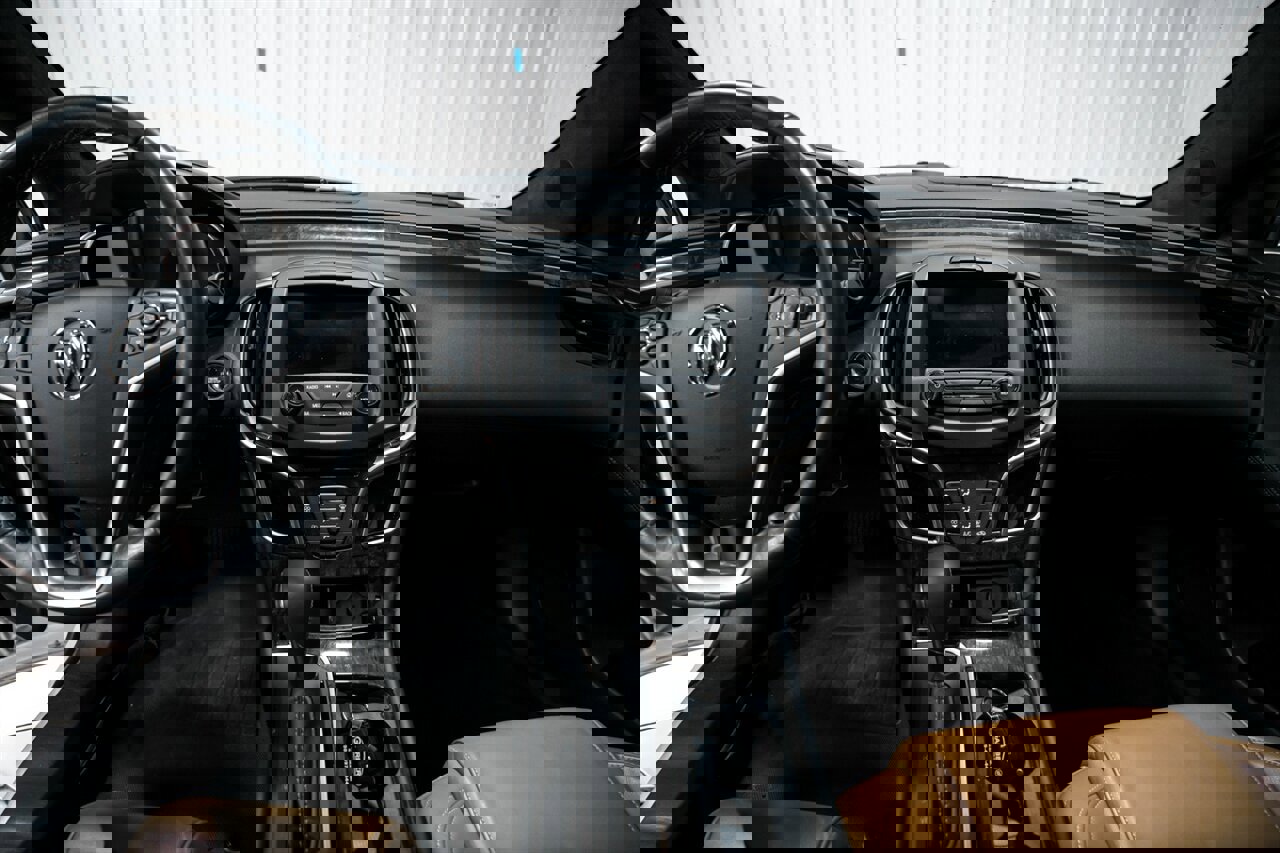 Used 2016 Buick LaCrosse Sport Touring image 15