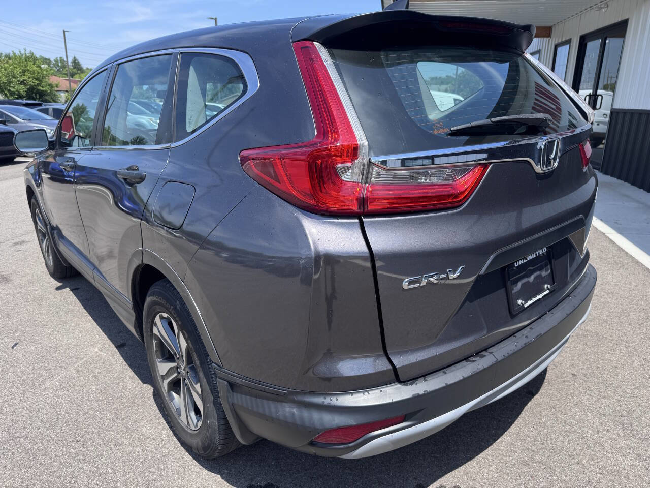 Used 2018 Honda CR-V LX image 4