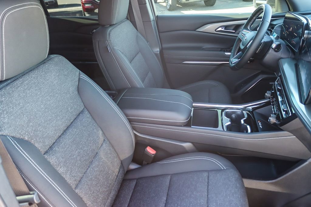 New 2026 Chevrolet Traverse LT w/ Enhanced Driving Package image 15