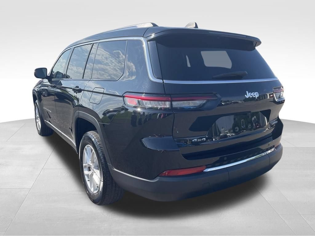 Used 2023 Jeep Grand Cherokee L Laredo AWD/4WD image 17