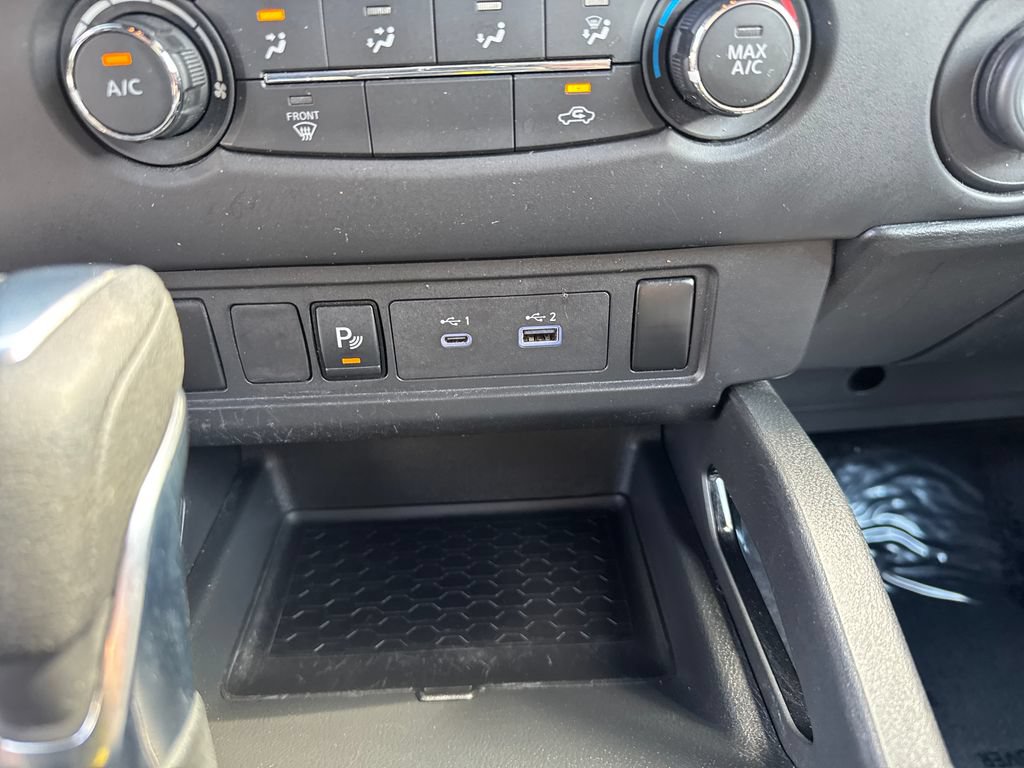 Used 2023 Nissan Frontier SV w/ Midnight Edition Package AWD/4WD image 43