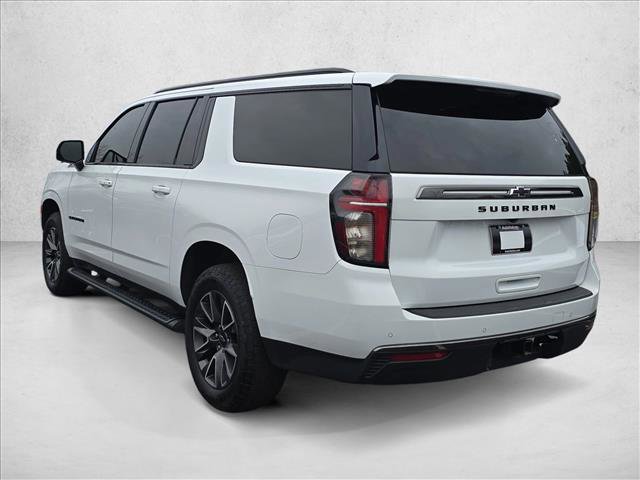 Used 2022 Chevrolet Suburban Z71 w/ Luxury Package image 7