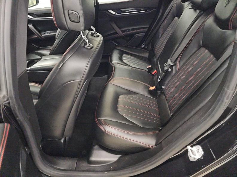 Used 2018 Maserati Ghibli S GranLusso image 13