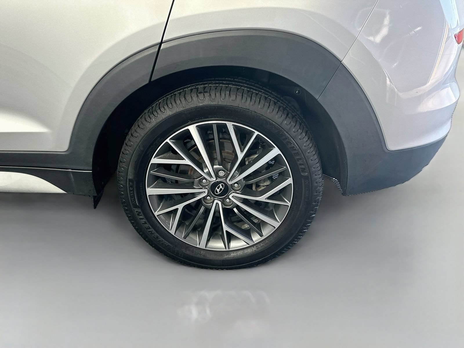 Used 2020 Hyundai Tucson Ultimate w/ Cargo Package AWD/4WD image 32