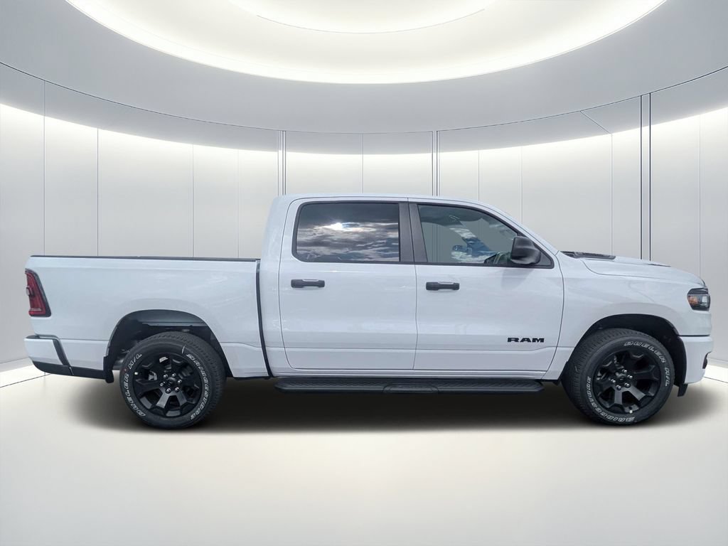 New 2026 RAM 1500 Express AWD/4WD image 3