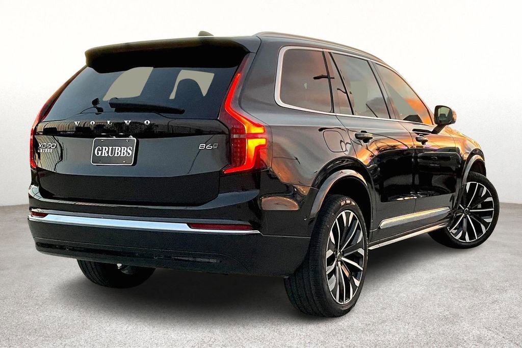 Certified 2025 Volvo XC90 B6 Plus image 2