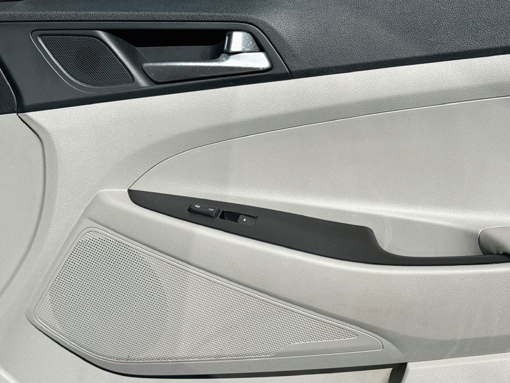 Used 2019 Hyundai Tucson SE FWD image 37