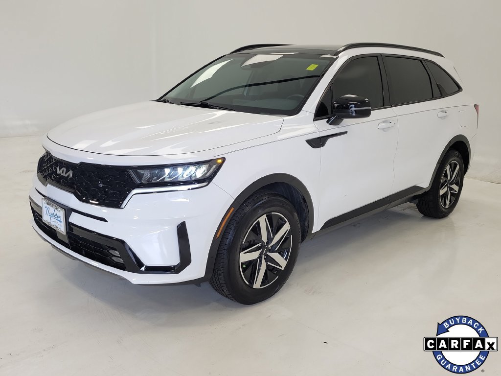 Used 2022 Kia Sorento EX w/ Panoramic Sunroof Package