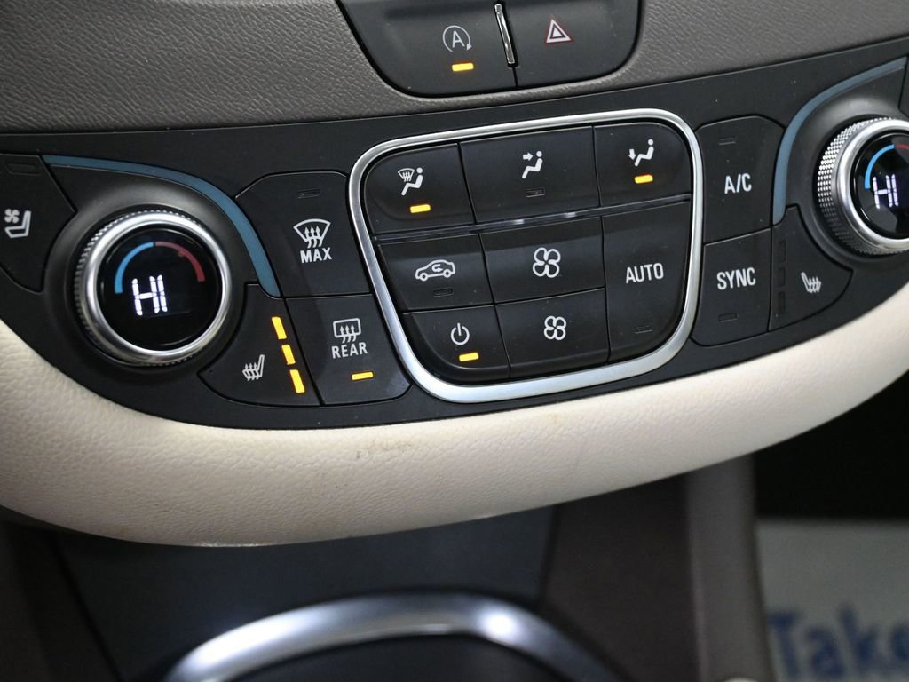 Used 2023 Chevrolet Malibu LT w/ Driver Confidence Package image 27