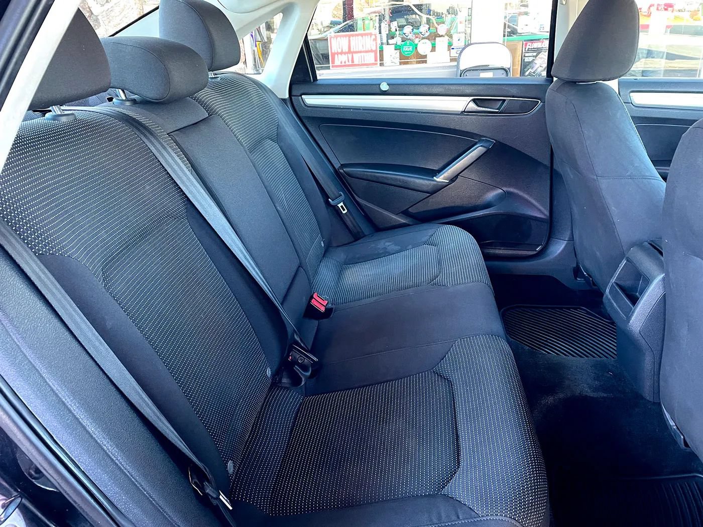 Used 2018 Volkswagen Passat 2.0T S FWD image 10