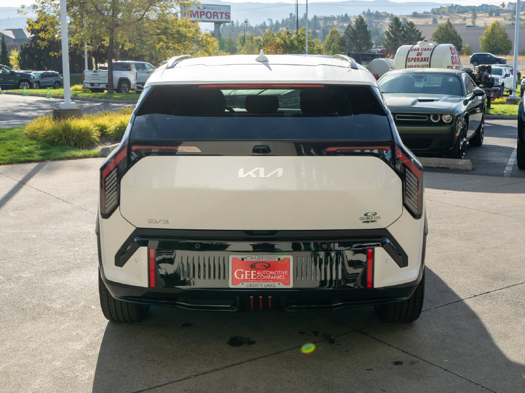 New 2027 Kia EV3 GT AWD/4WD image 6