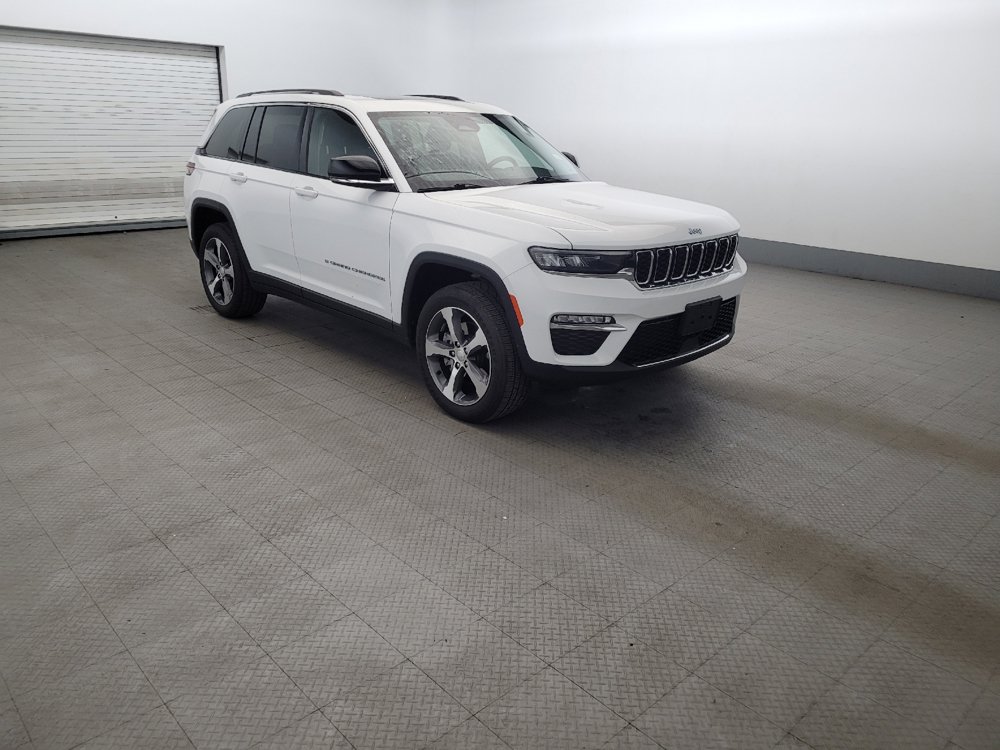 Used 2023 Jeep Grand Cherokee 4WD 4xe image 13