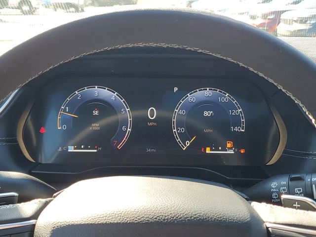 New 2025 Jeep Grand Cherokee Altitude image 9