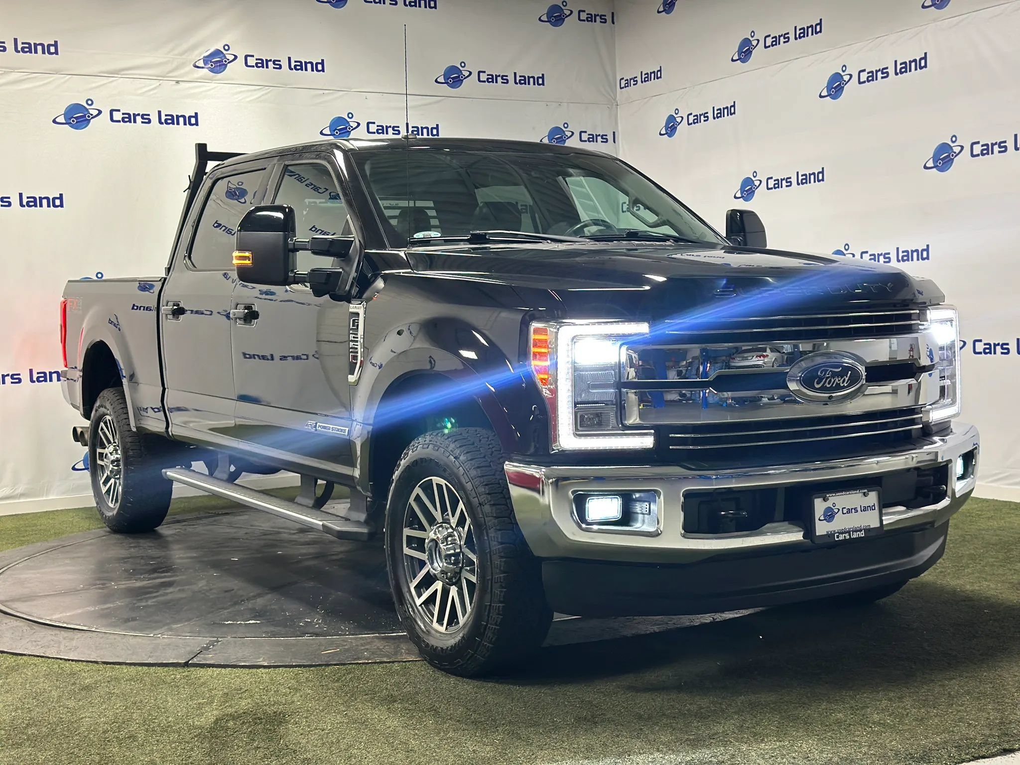 Used 2017 Ford F250 Lariat w/ Lariat Ultimate Package AWD/4WD image 1