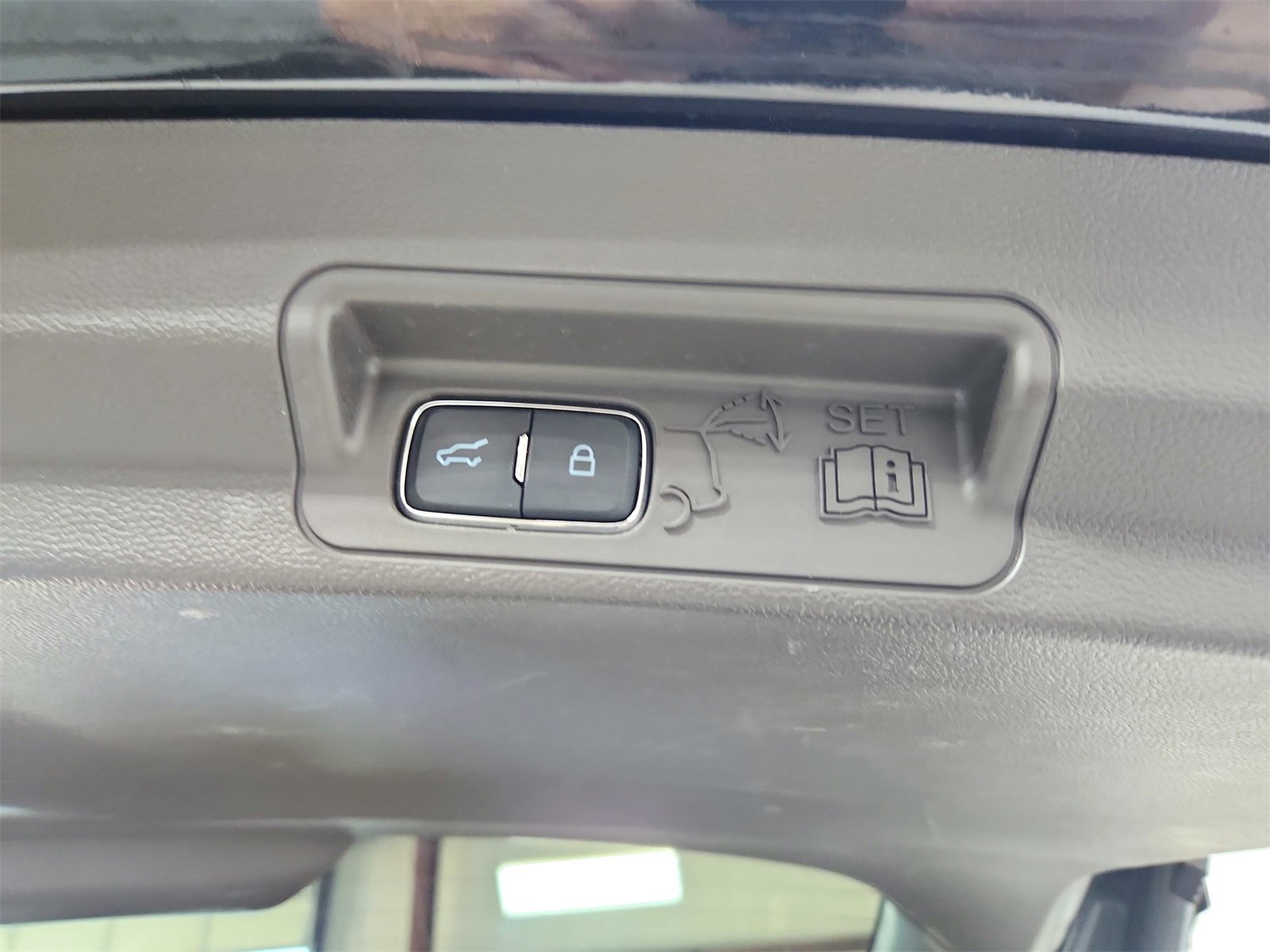 Used 2023 Ford Explorer Platinum w/ Technology Package image 49