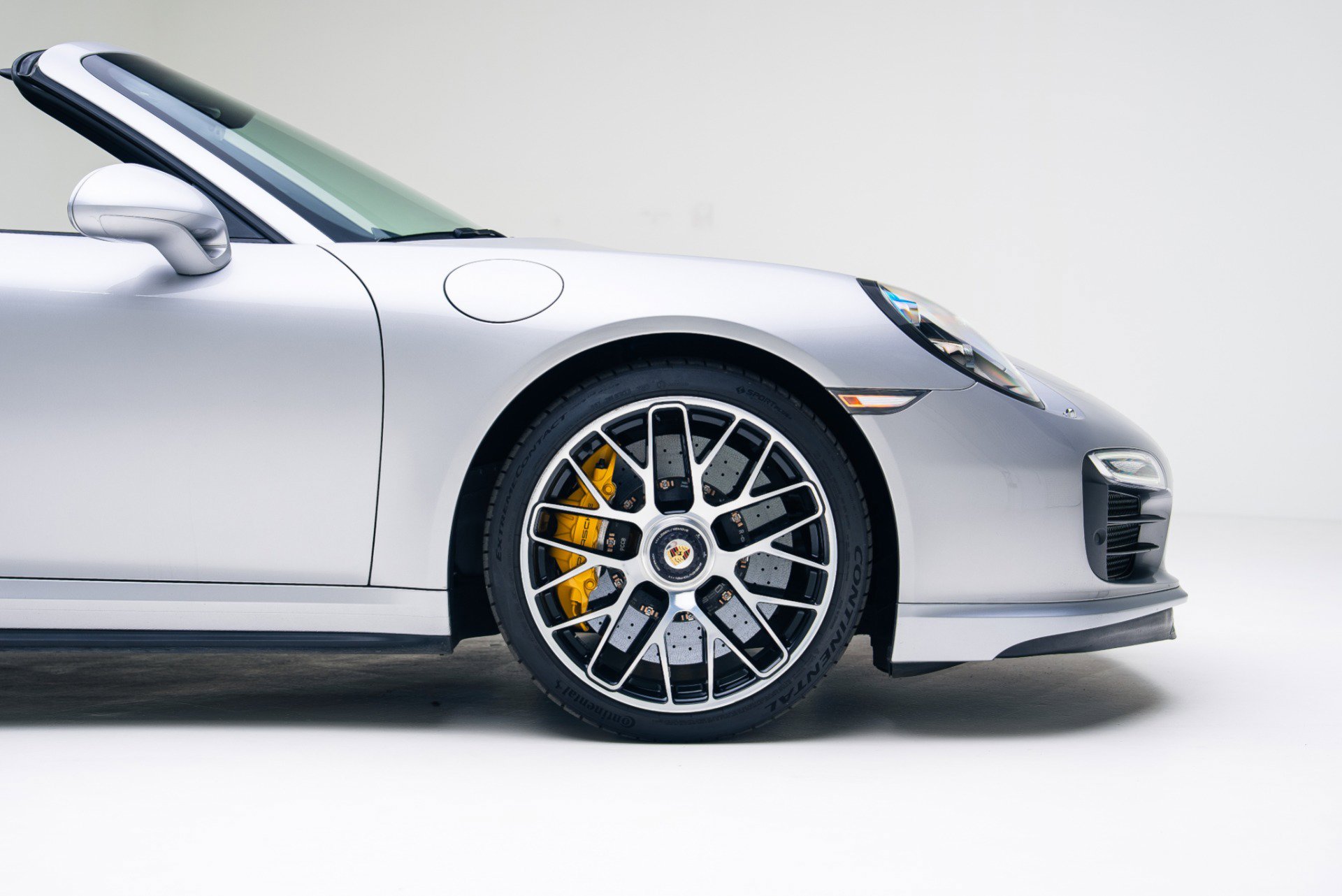 Used 2016 Porsche 911 Turbo S image 21