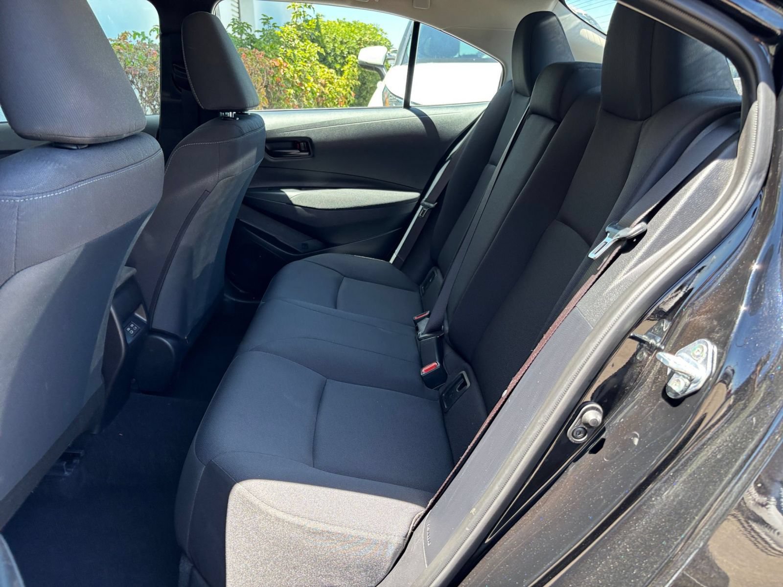 Used 2025 Toyota Corolla LE FWD image 20