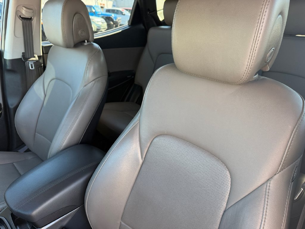 Used 2017 Hyundai Santa Fe Sport FWD image 13