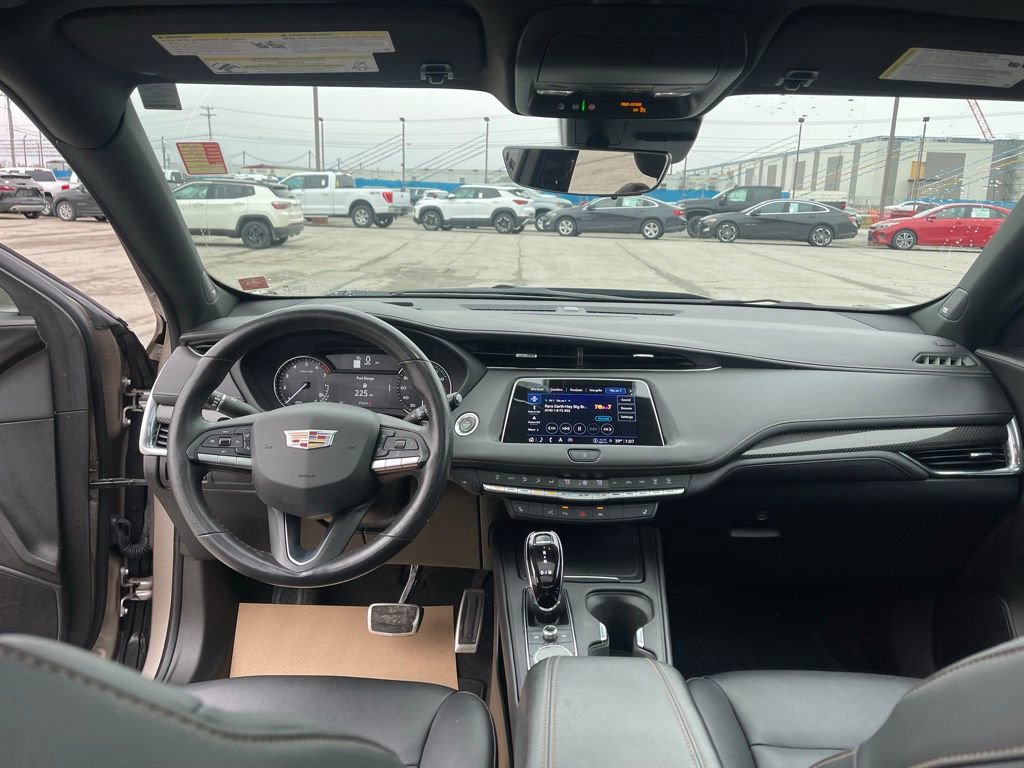 Used 2023 Cadillac XT4 Sport w/ Enhanced Visibility Package image 18