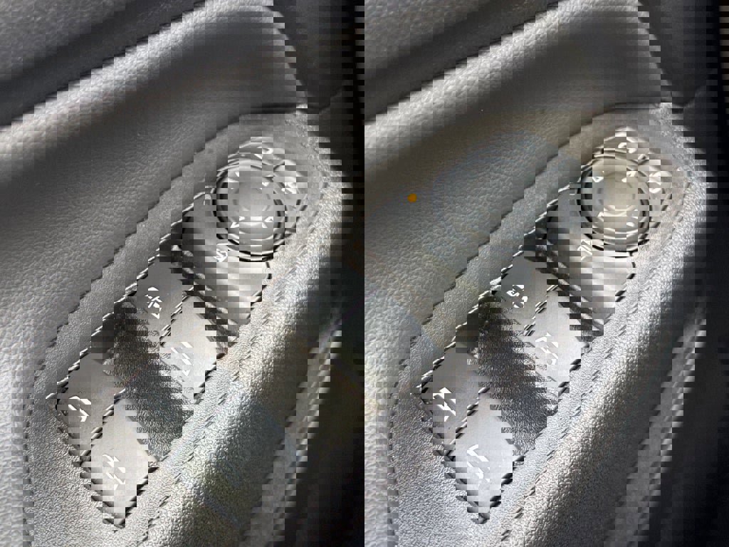 Used 2024 Chevrolet Equinox LT image 16