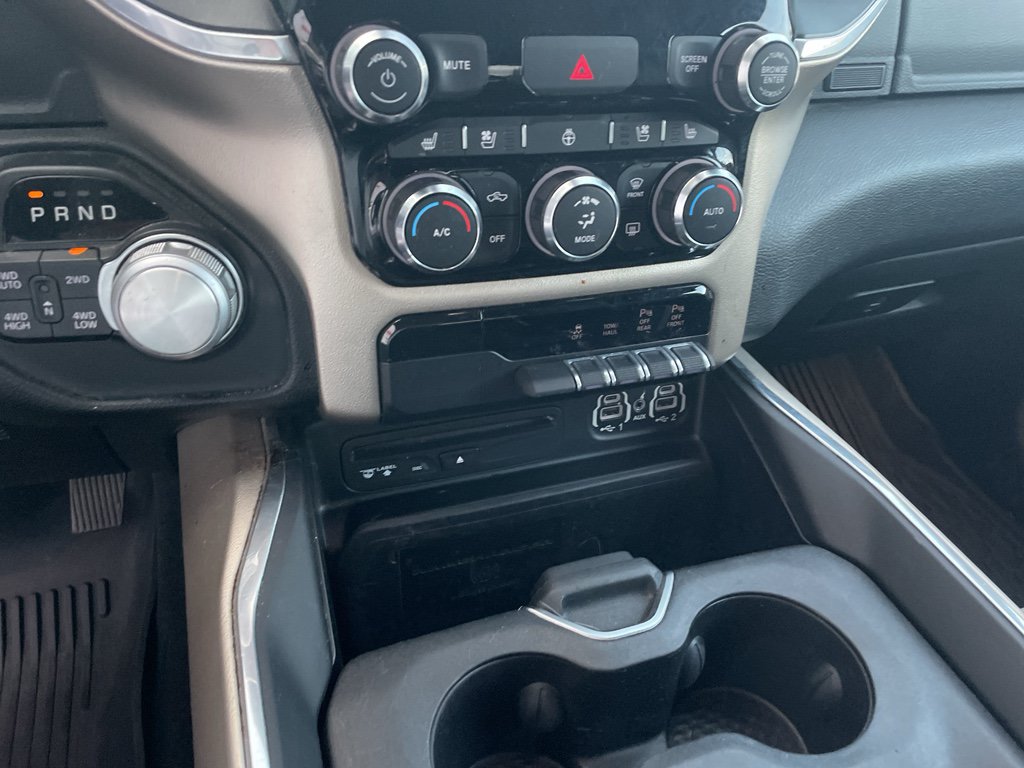 Used 2019 RAM 1500 Laramie AWD/4WD image 15