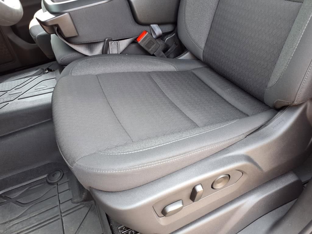 Used 2025 Chevrolet Silverado 1500 Custom w/ LPO, Dark Essentials Package image 20