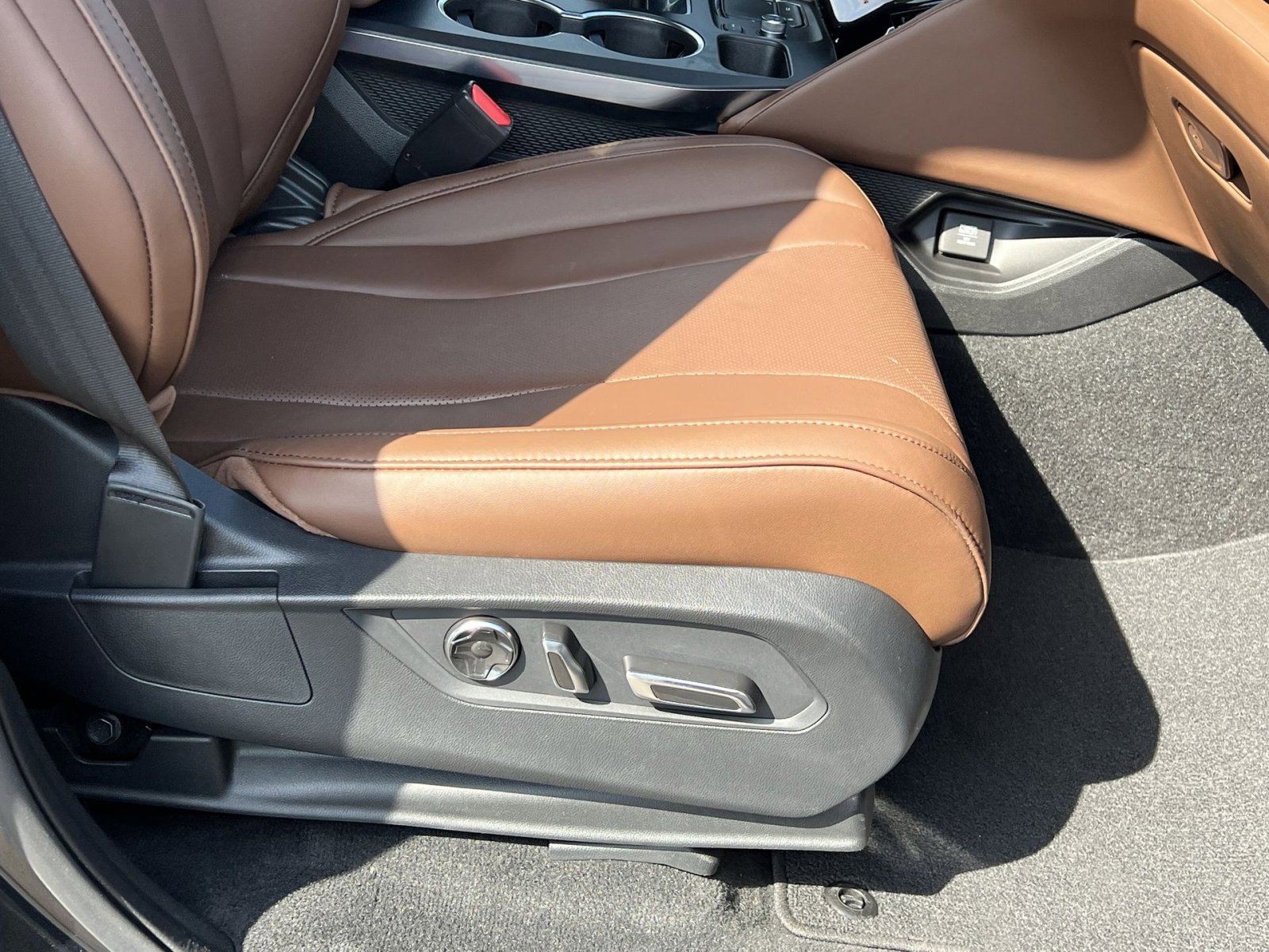 Certified 2024 Acura MDX SH-AWD w/ Technology Package image 27