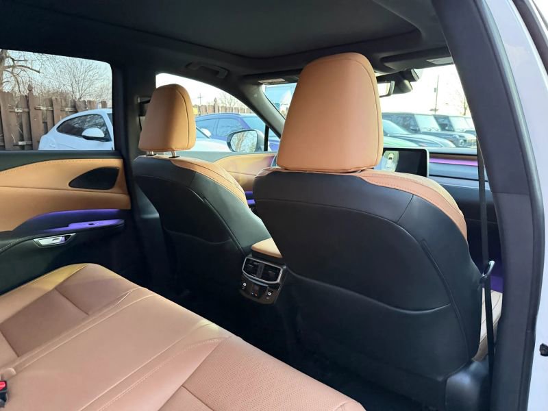 Used 2025 Lexus RX 350 w/ Convenience Package AWD/4WD image 25