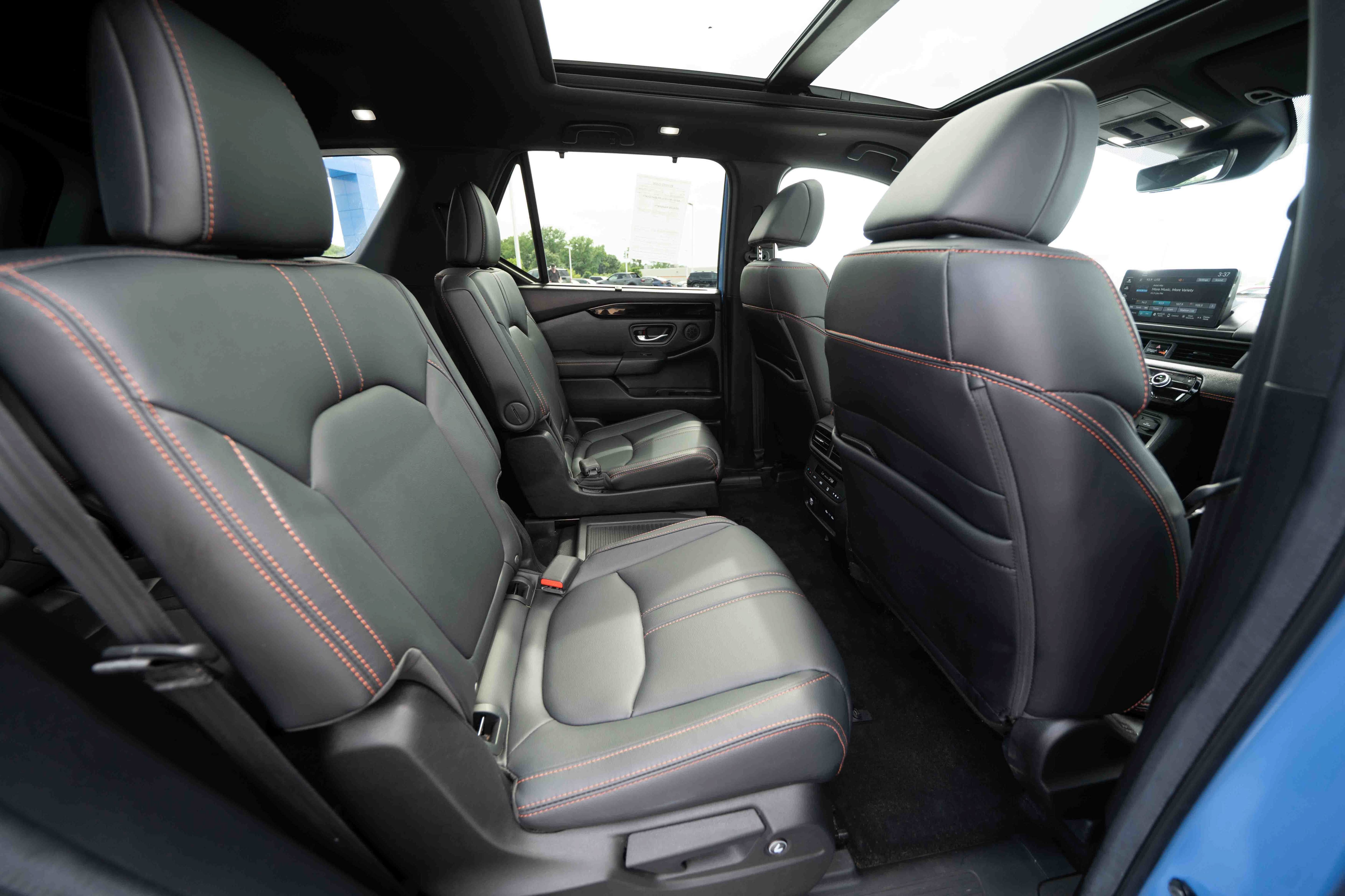 Used 2024 Honda Pilot TrailSport image 25