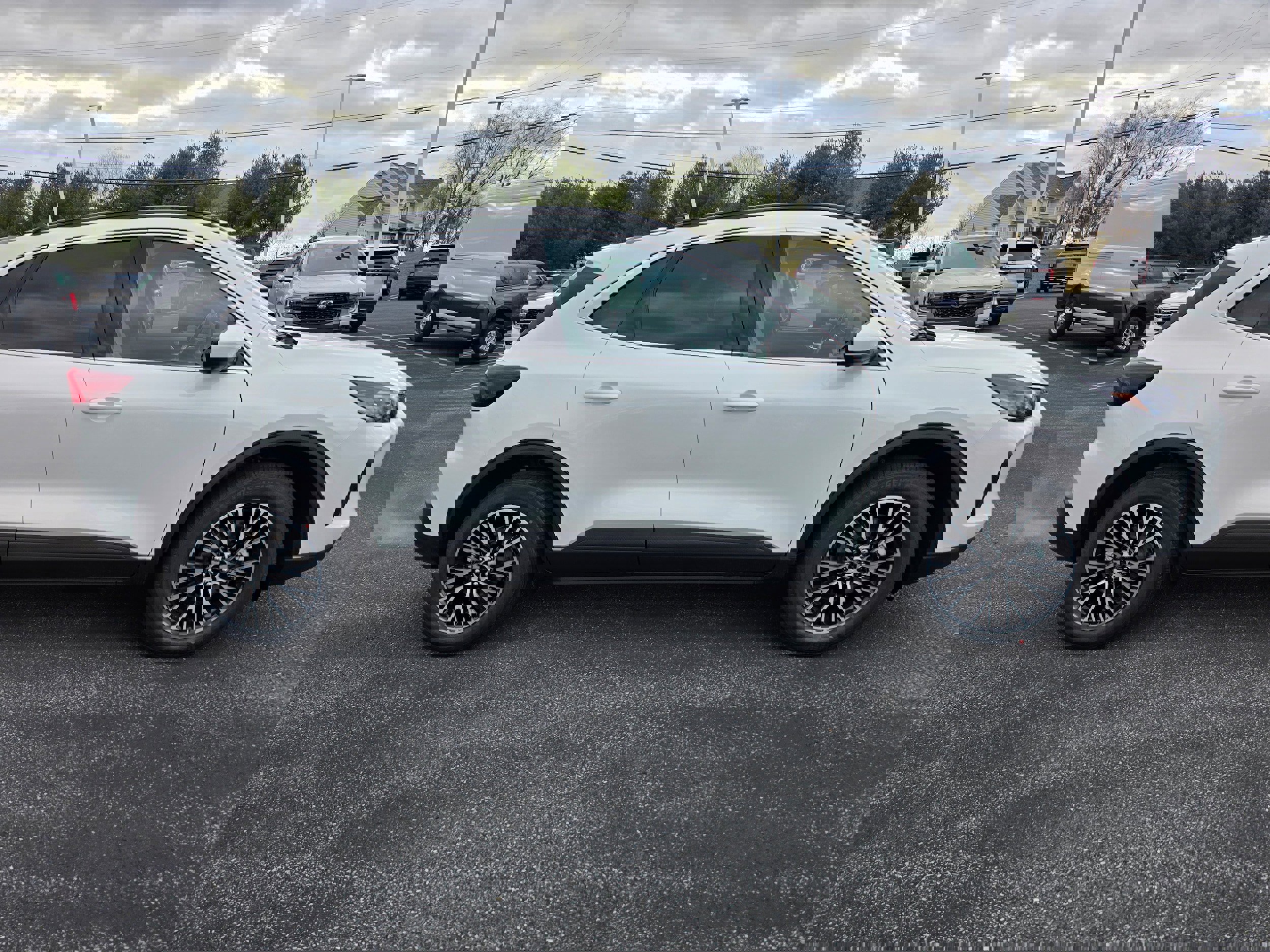 New 2026 Ford Escape SE w/ PHEV Premium Package image 13