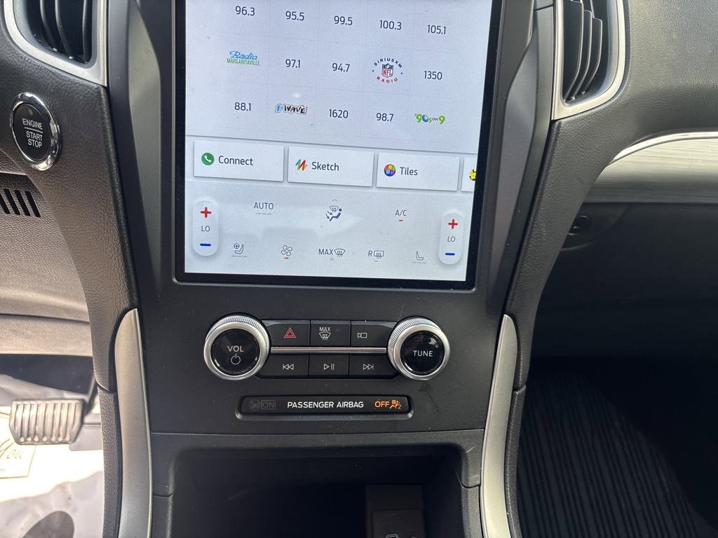 Used 2022 Ford Edge SEL w/ Convenience Package image 20