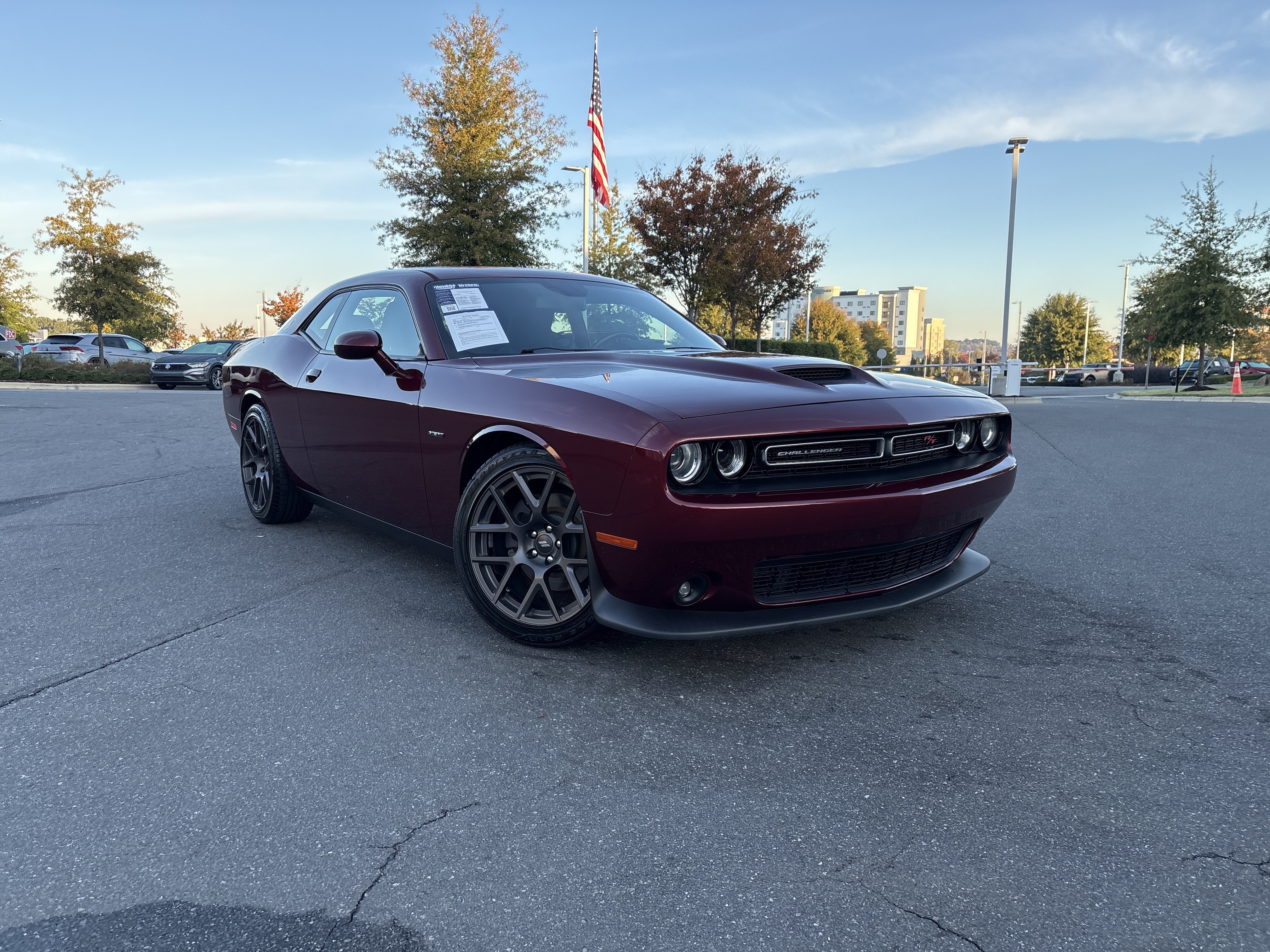 Used 2019 Dodge Challenger R/T w/ Cold Weather Group RWD image 2