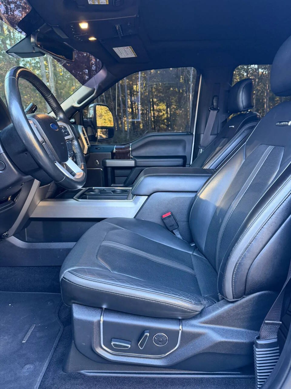 Used 2017 Ford F350 Platinum w/ Platinum Ultimate Package AWD/4WD image 15