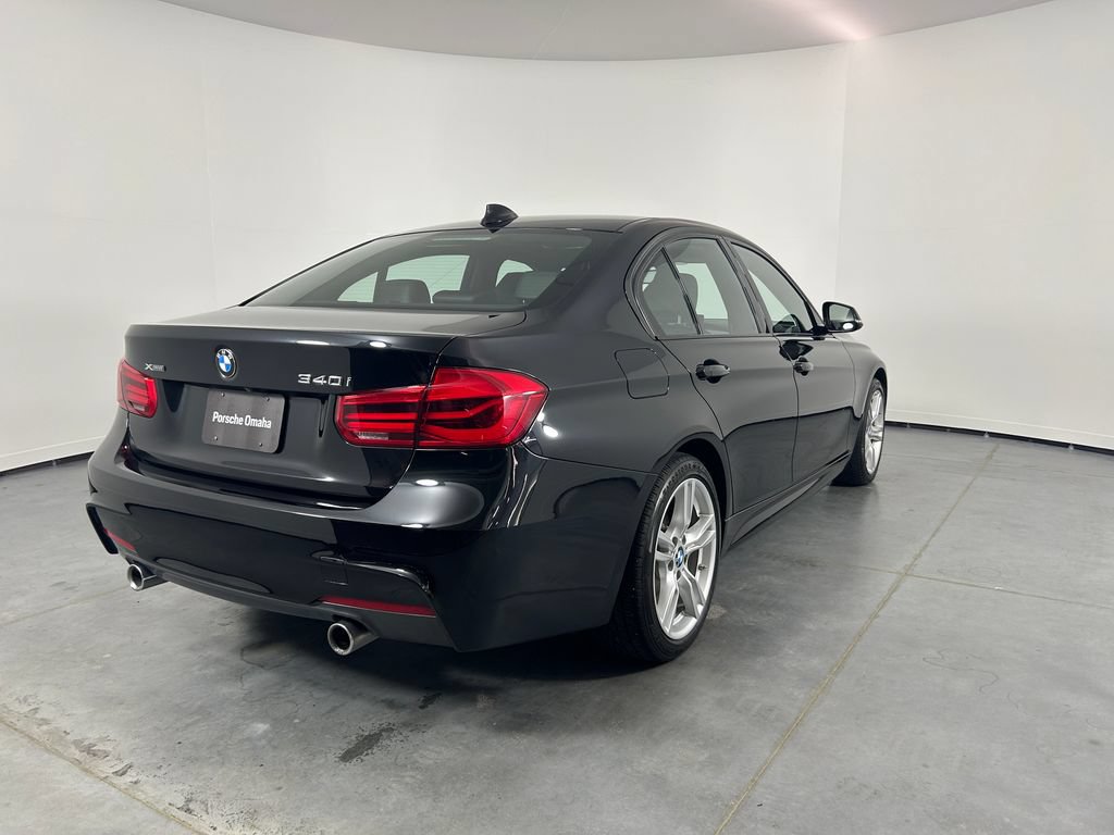 Used 2018 BMW 340i xDrive Sedan w/ Premium Package AWD/4WD image 7