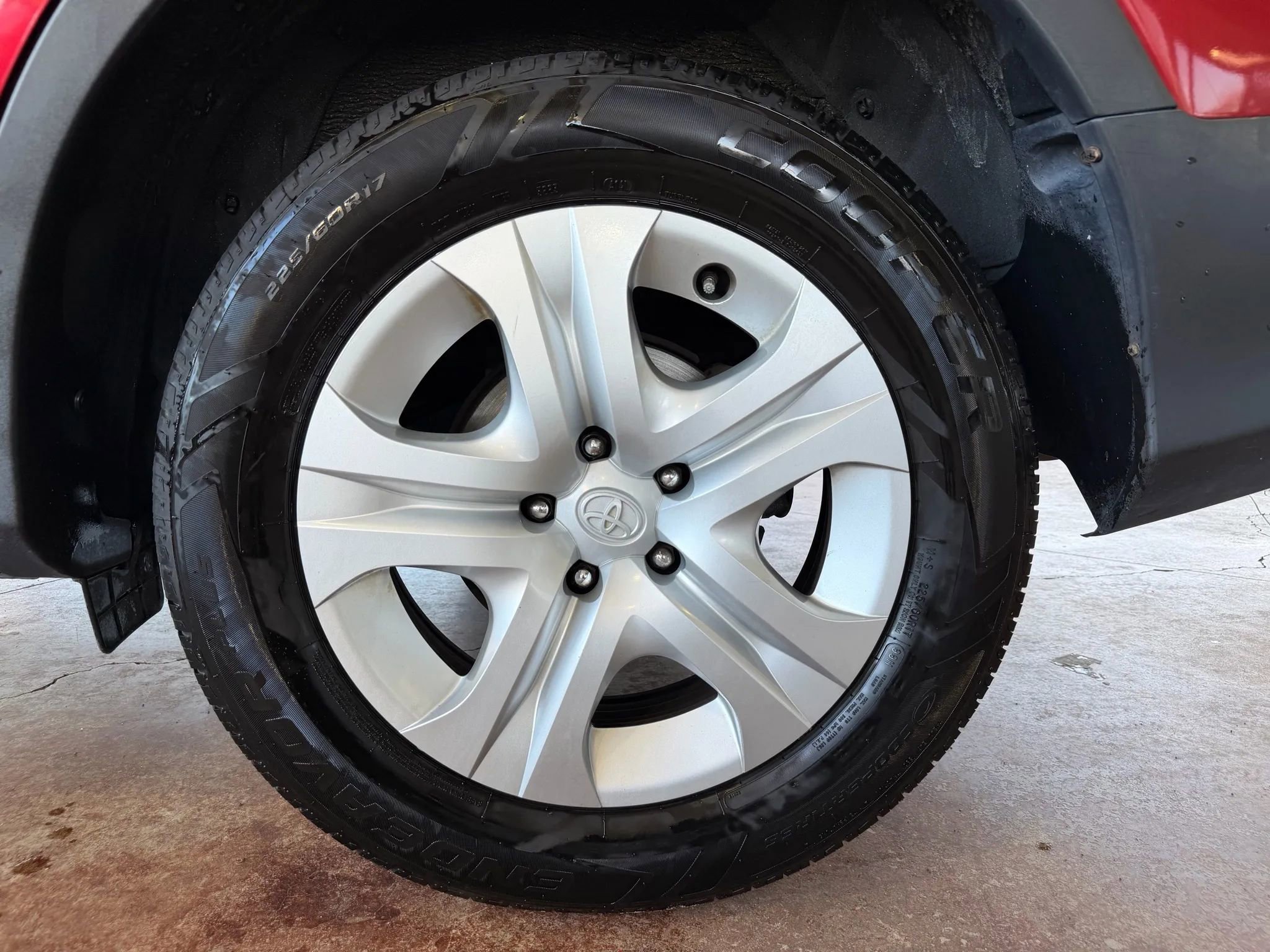 Used 2013 Toyota RAV4 LE image 24