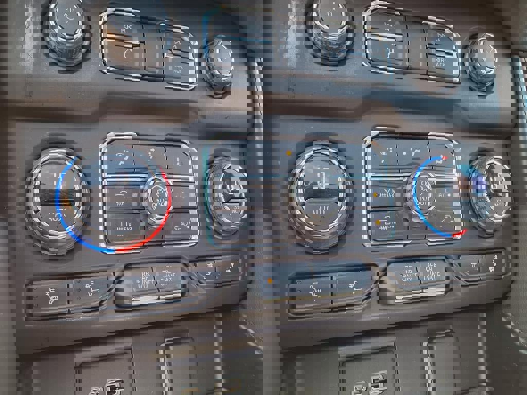 Certified 2022 Chevrolet Tahoe RST w/ Sport Performance Package image 18