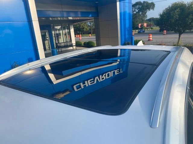 Used 2023 Cadillac XT5 Premium Luxury w/ LPO, Floor Liner Package AWD/4WD image 9