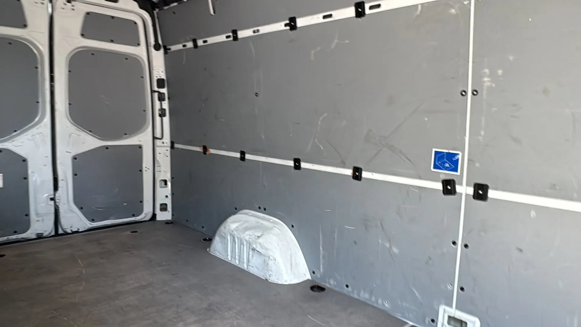 Used 2021 Freightliner Sprinter 2500 RWD image 25