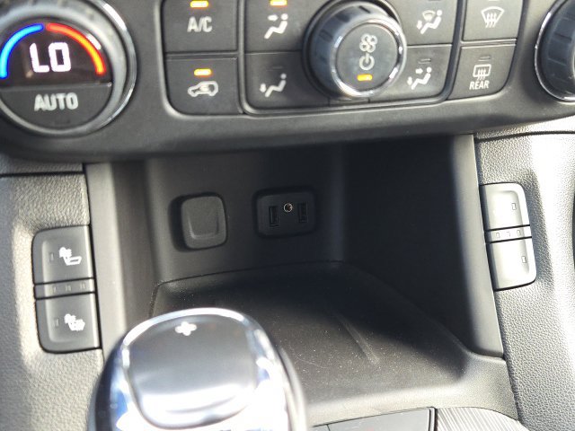 Used 2018 GMC Acadia SLT AWD/4WD image 16
