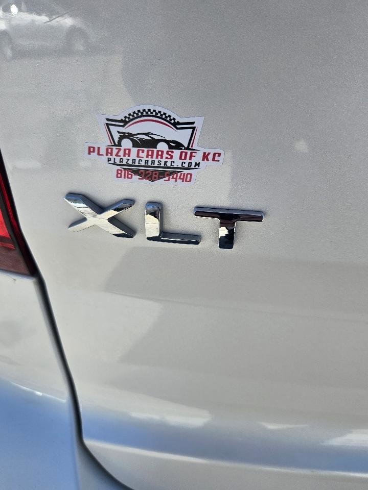 Used 2015 Ford Explorer XLT w/ Equipment Group 202A image 9