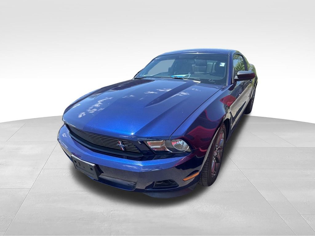 Used 2012 Ford Mustang Premium RWD image 5