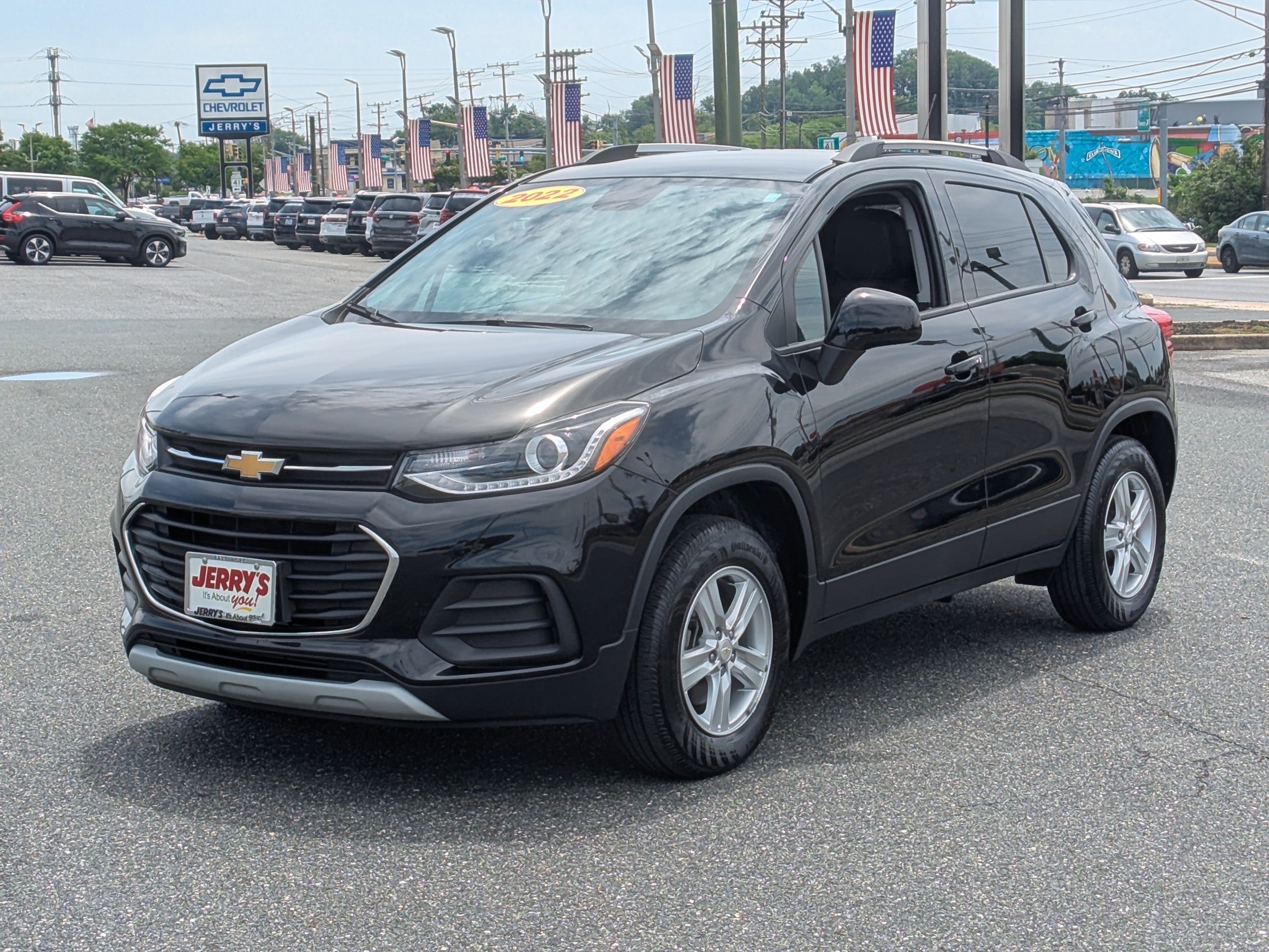Used 2022 Chevrolet Trax LT w/ LT Convenience Package AWD/4WD image 4