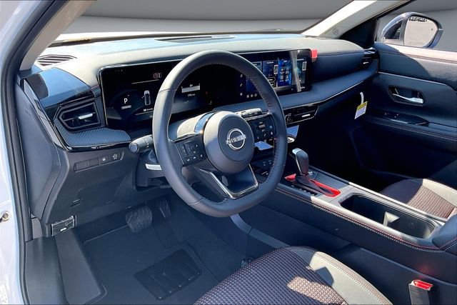 New 2026 Nissan Kicks SR image 7