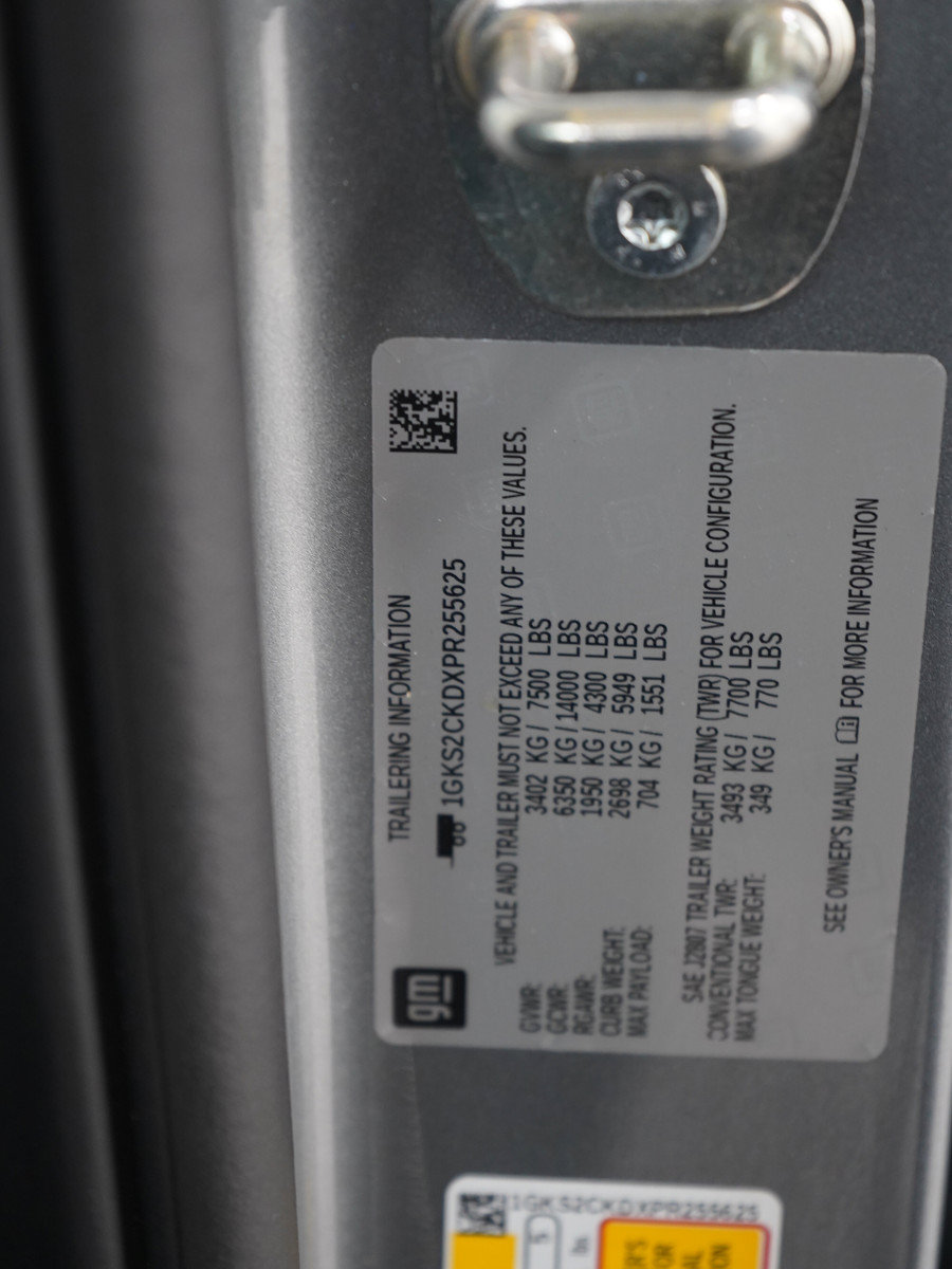 Used 2023 GMC Yukon AT4 w/ AT4 Premium Package AWD/4WD image 31