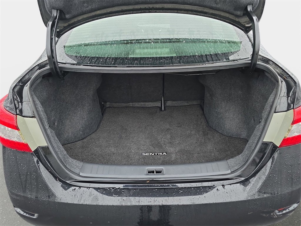 Used 2015 Nissan Sentra S image 12