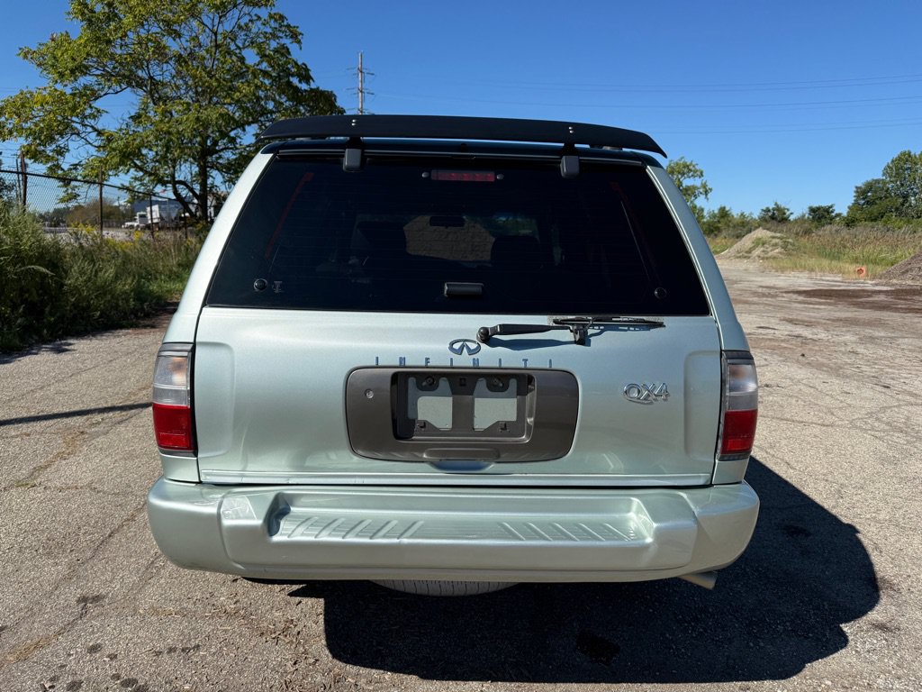 Used 2000 INFINITI QX4 4WD image 4